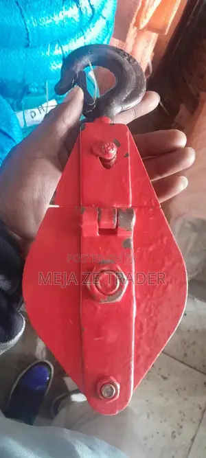 Photo - Heavy Duty Pulley