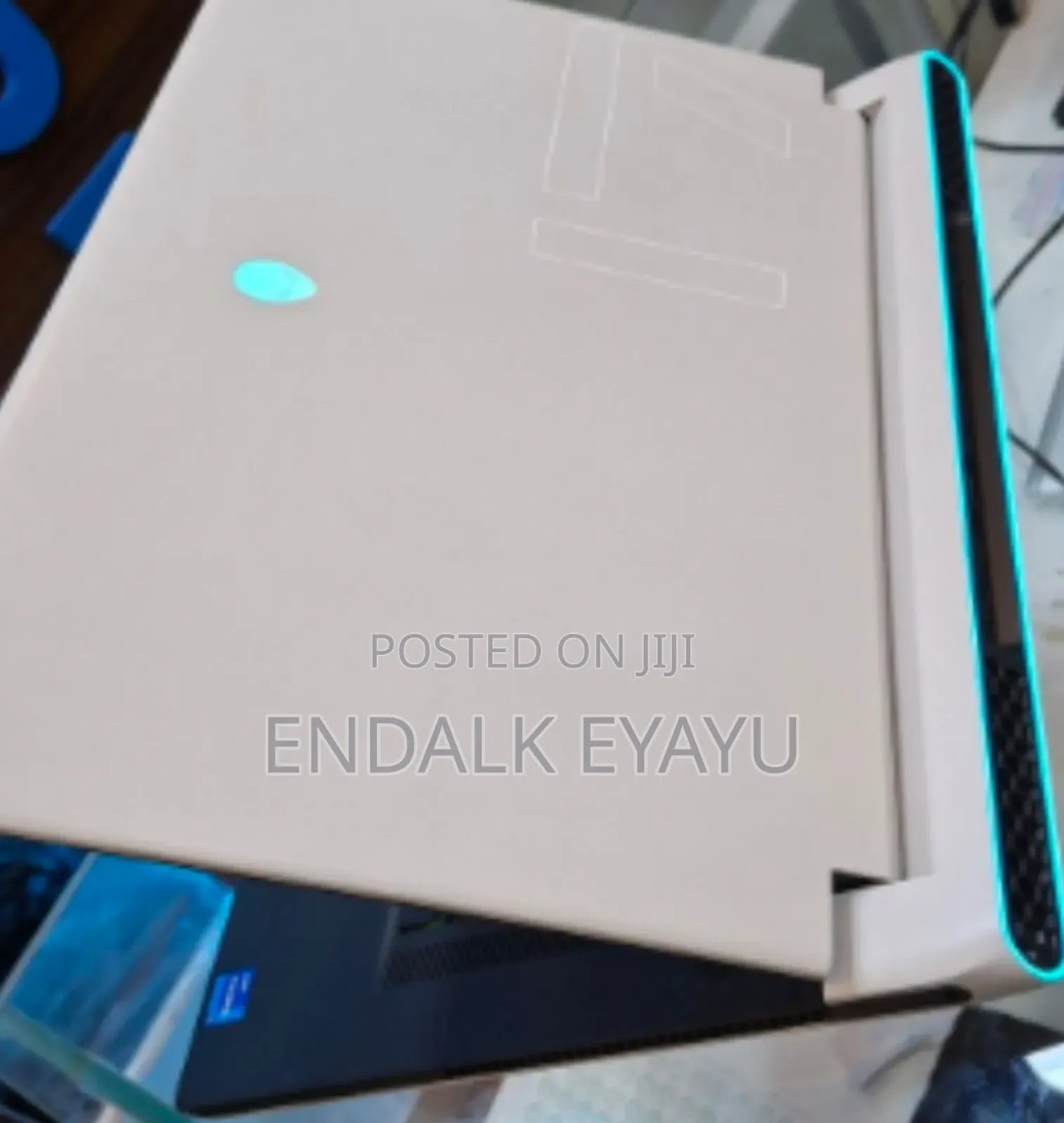 New Laptop Alienware M17x R2 32GB Intel Core I7 SSD 1T