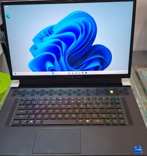 New Laptop Alienware M17x R2 32GB Intel Core I7 SSD 1T