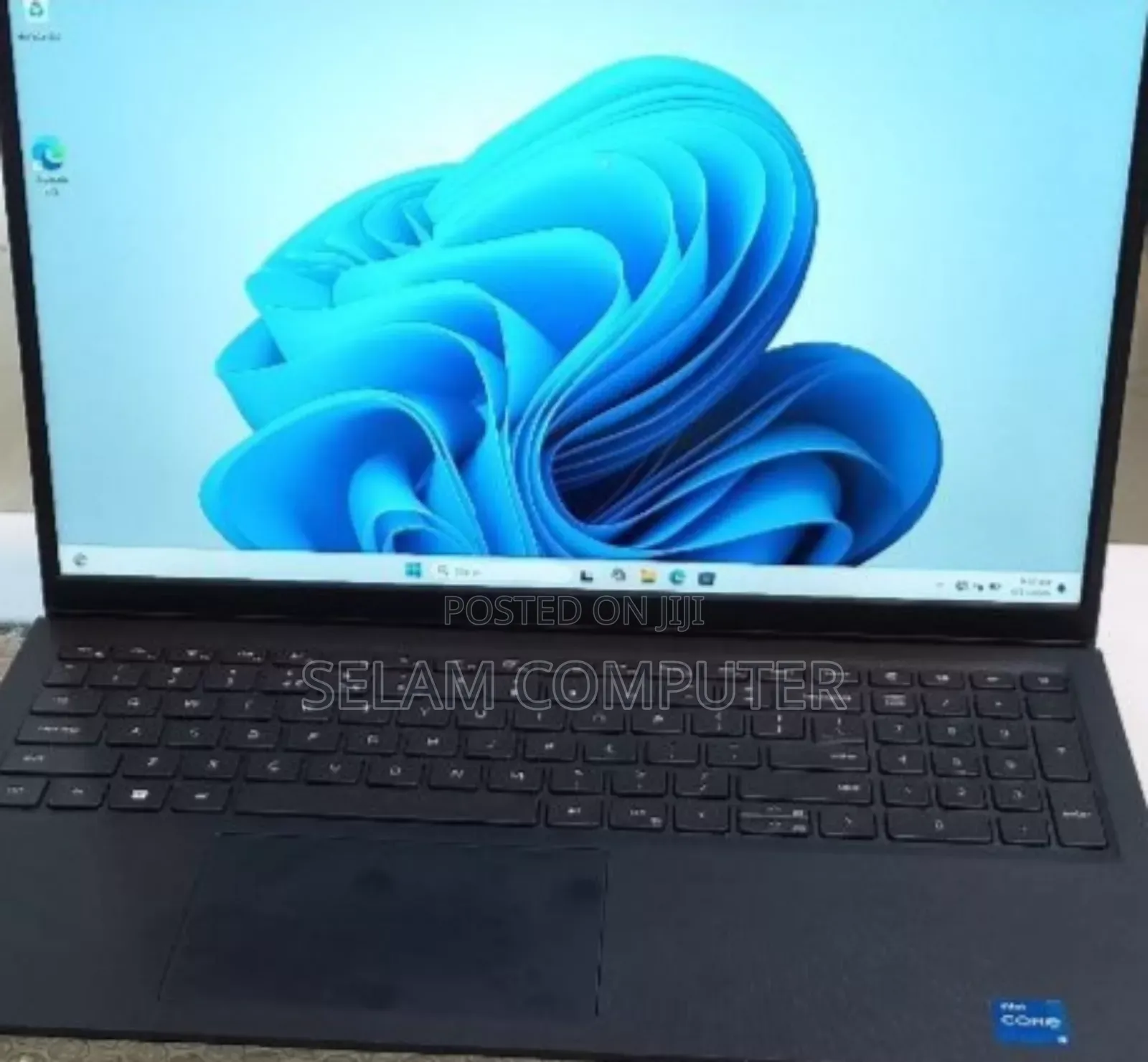 New Laptop Dell Vostro V13 8GB Intel Core I5 SSD 1T