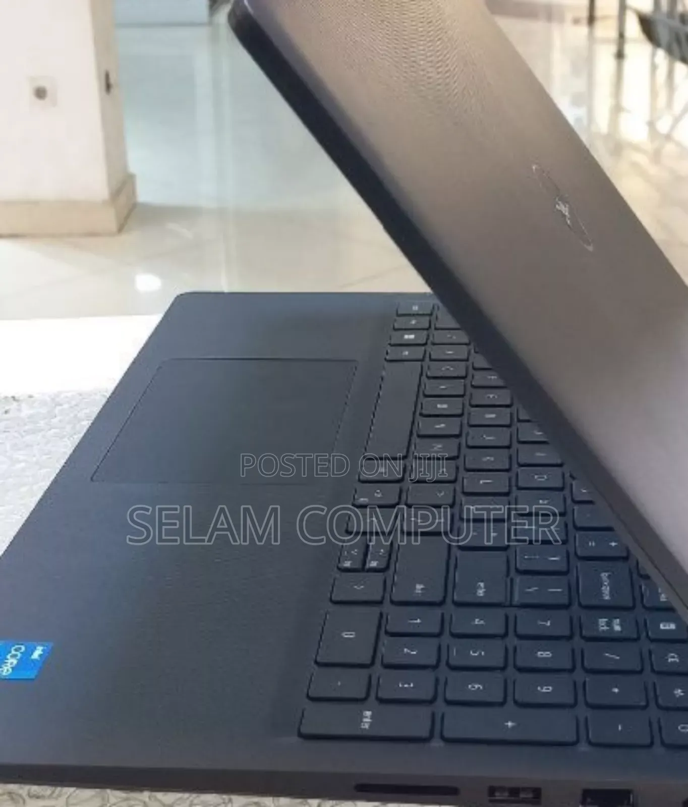New Laptop Dell Vostro V13 8GB Intel Core I5 SSD 1T
