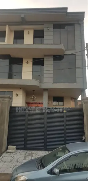 4bdrm Villa in Kore Adebabay, Close, Nifas Silk-Lafto for rent