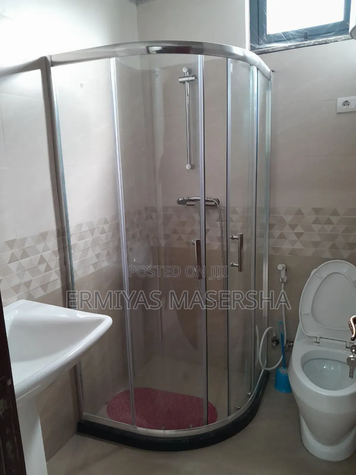 Furnished 3bdrm Apartment in Yeka for sale