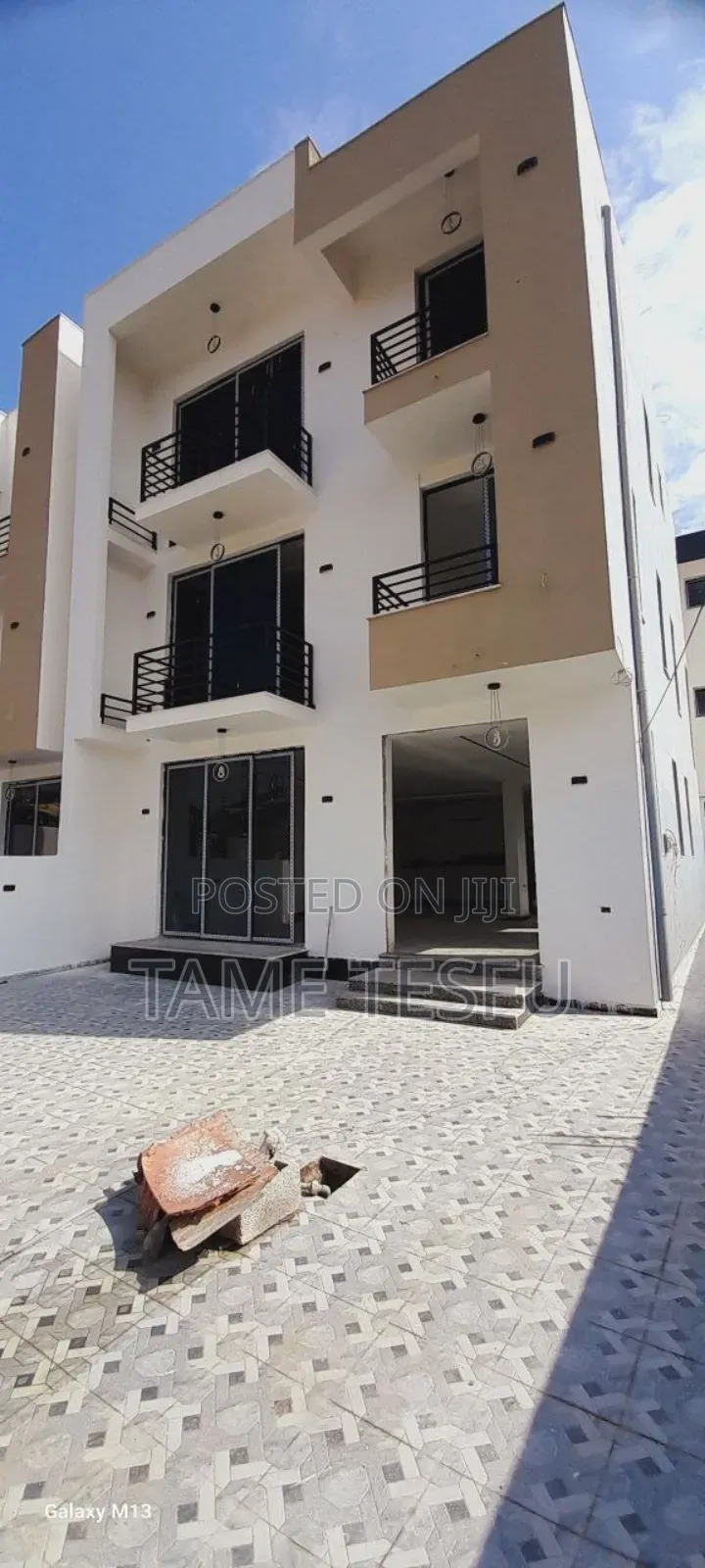Furnished 7bdrm House in Hayat Zone, Bole for sale
