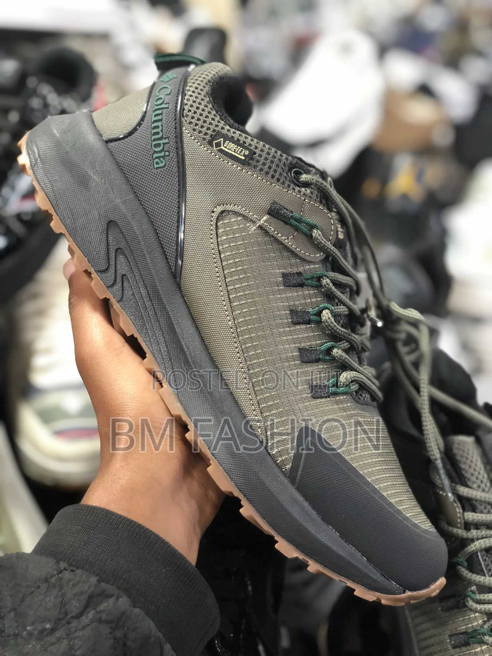 Columbia Quality Waterproof Fashion Sneaker