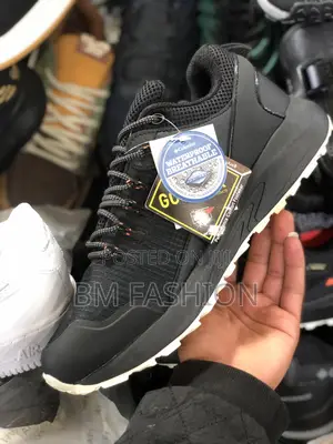 High Quality Waterproof Sneaker Columbia Breathable