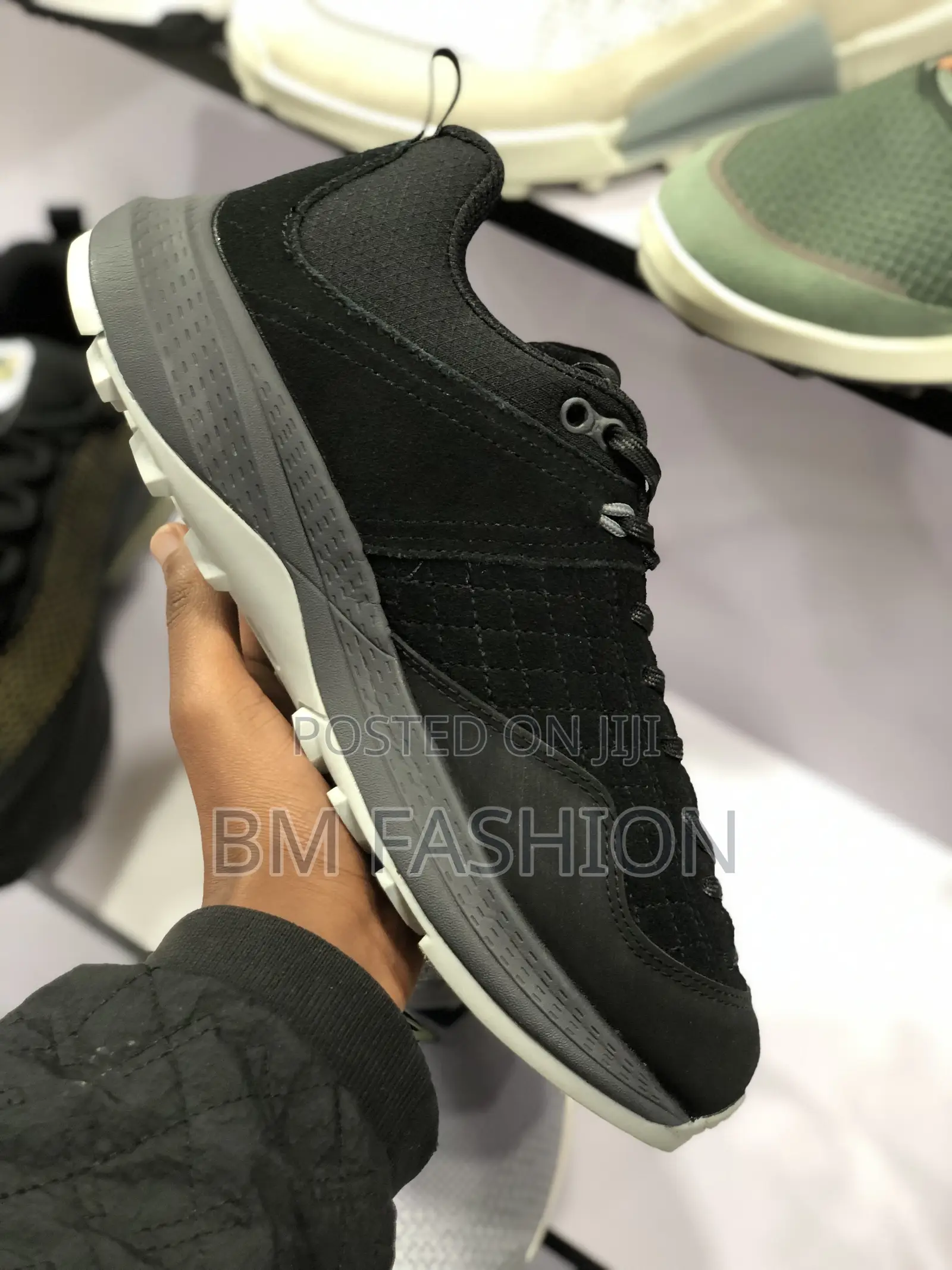 Columbia Men’S Classic Waterproof Sneaker