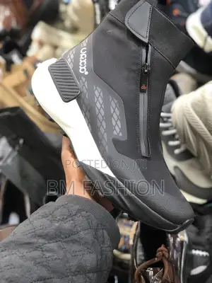 Photo - Ecco Waterproof Men’S Boots Black X White