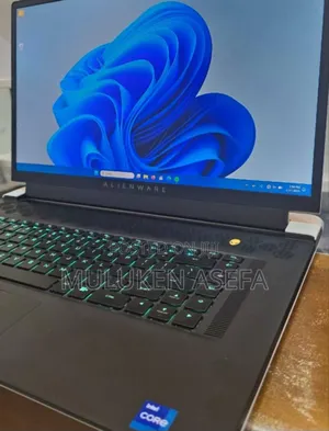 New Laptop Alienware M17x R2 32GB Intel Core I7 SSD 1T