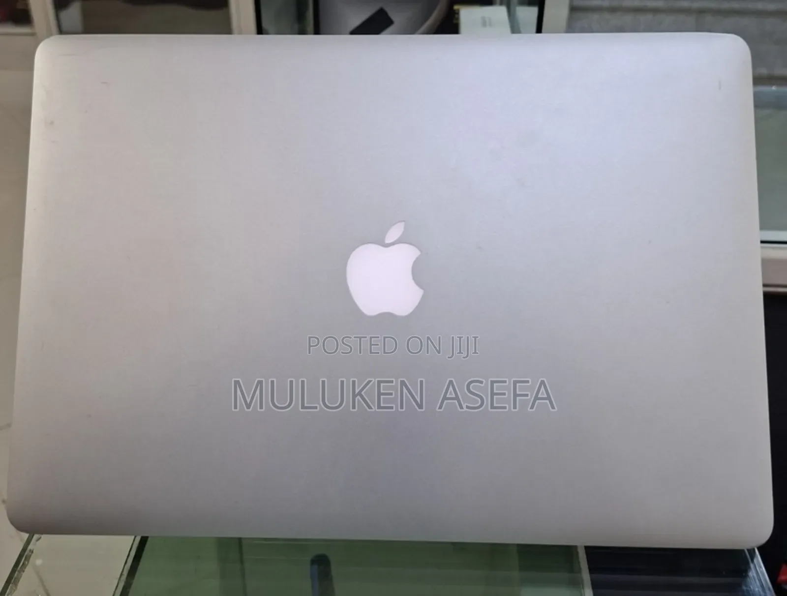 New Laptop Apple MacBook Pro 16GB Intel Core I7 SSD 256GB