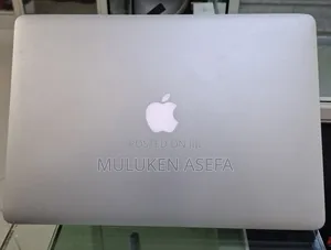 Photo - New Laptop Apple MacBook Pro 16GB Intel Core I7 SSD 256GB