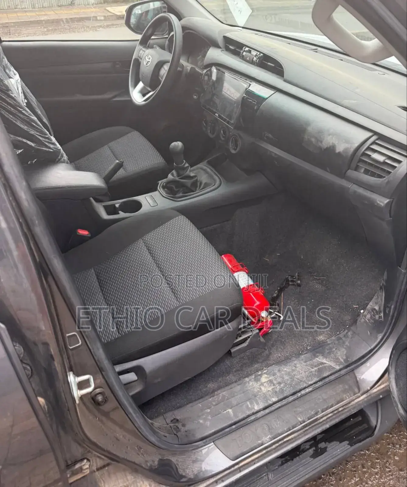 New Toyota Hilux 2023 Gray