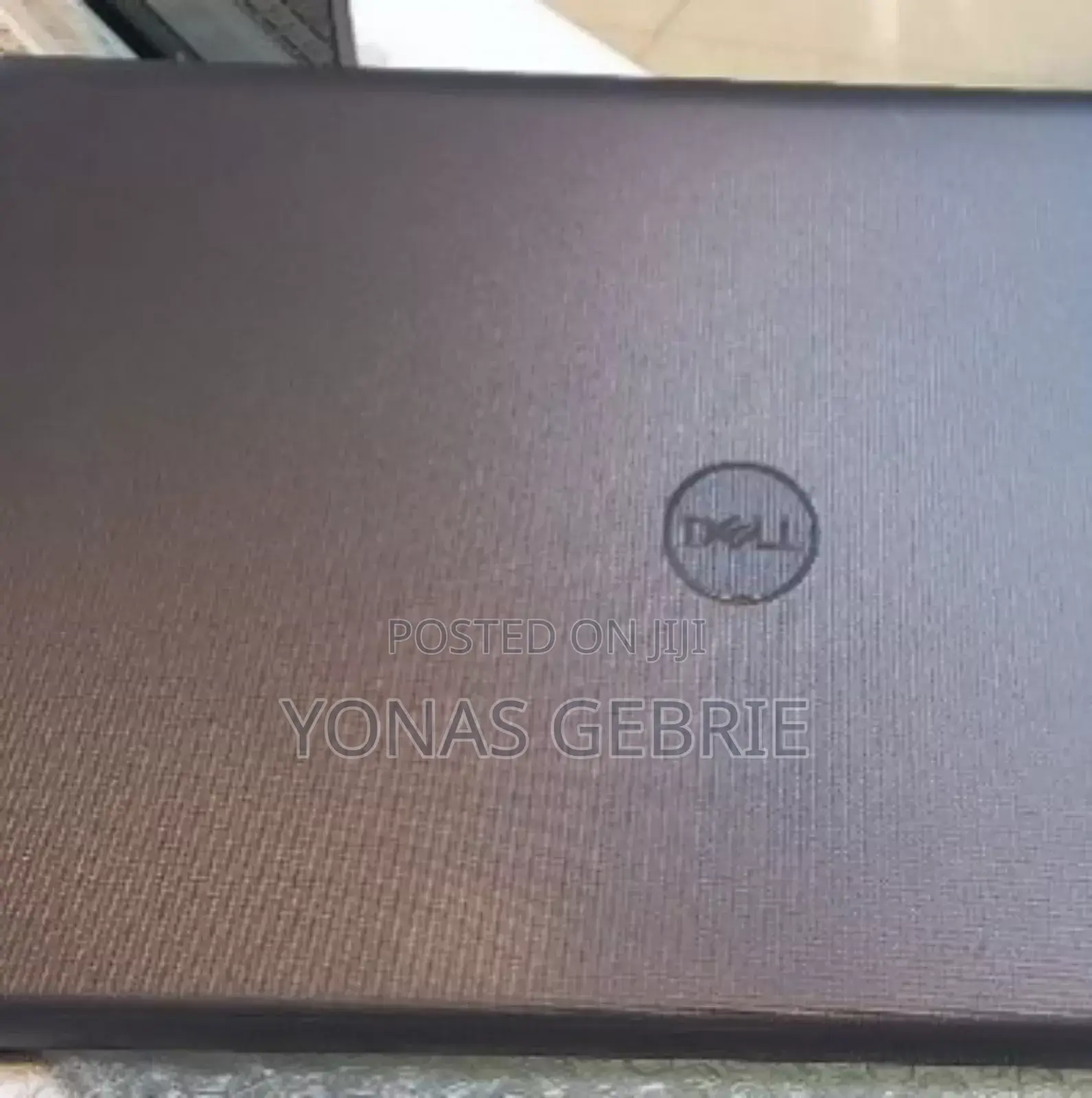 New Laptop Dell Vostro 3520 8GB Intel Core I5 SSD 1T