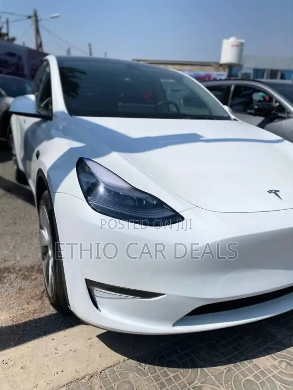 Tesla Model Y 2023 White