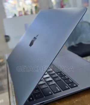 Photo - New Laptop Apple MacBook Pro M1 8GB Intel Core I7 SSD 256GB