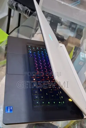 New Laptop Alienware M17x R2 32GB Intel Core I7 SSD 1T