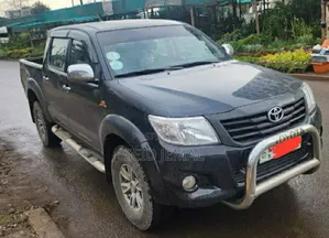 Toyota Hilux 2012 Black