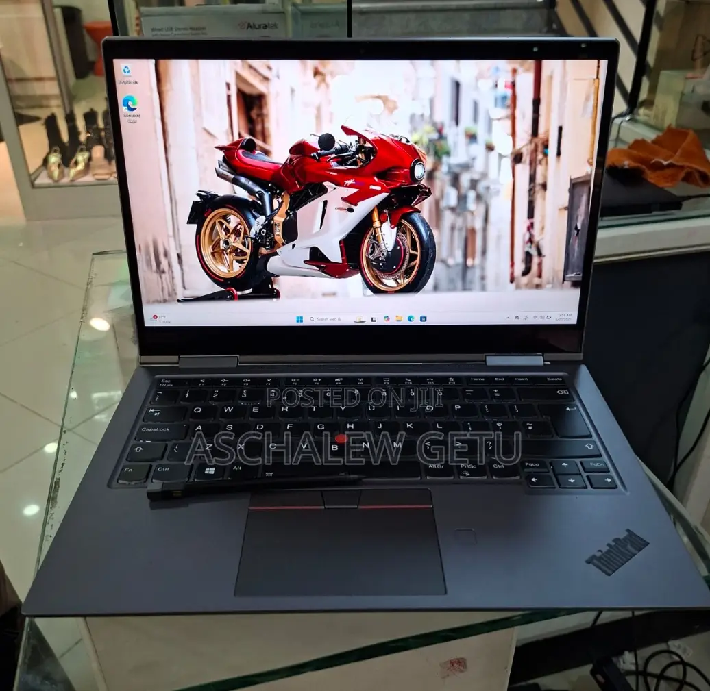 New Laptop Lenovo Thinkpad X1 Yoga 16GB Intel Core I7 SSD 512GB