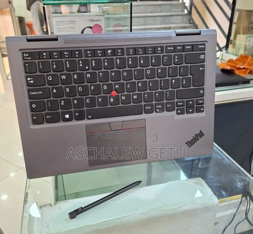 New Laptop Lenovo Thinkpad X1 Yoga 16GB Intel Core I7 SSD 512GB