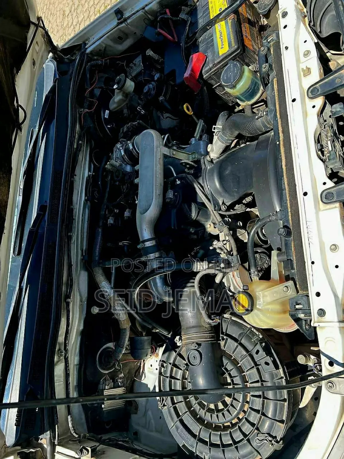 Toyota Hilux 2010 Silver