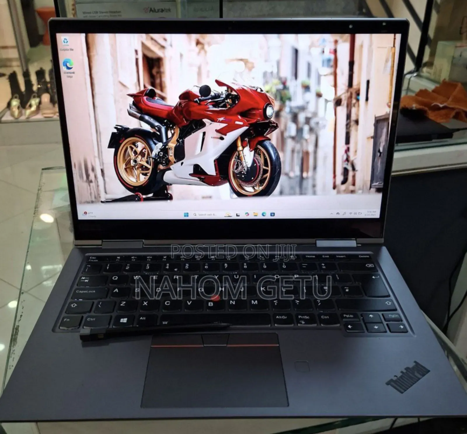 New Laptop Lenovo ThinkPad Yoga 16GB Intel Core I7 SSD 512GB