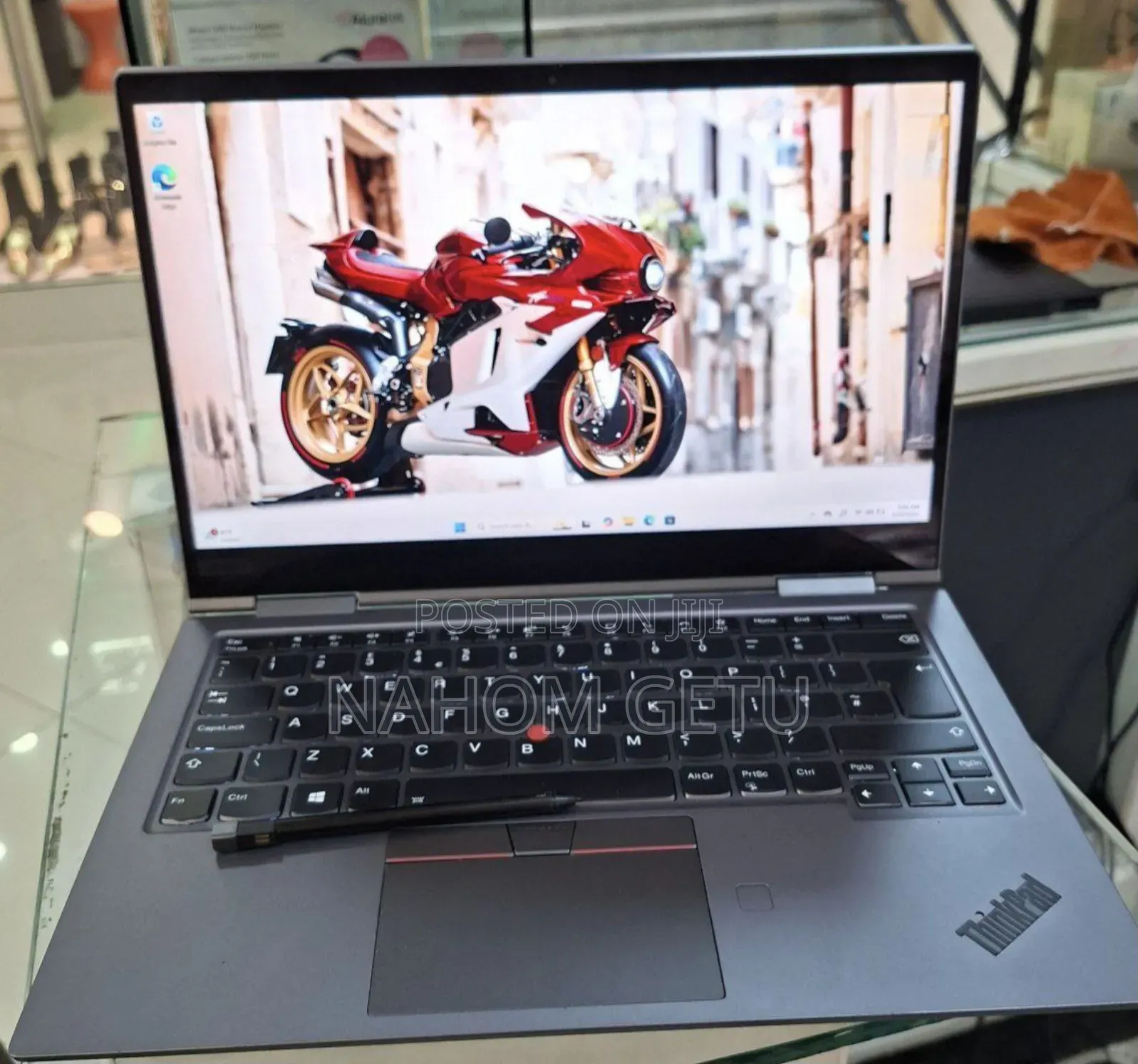 New Laptop Lenovo ThinkPad Yoga 16GB Intel Core I7 SSD 512GB