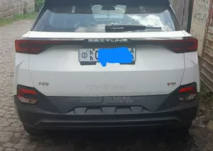 Bestune T77 1.2 FWD 2021 Off white