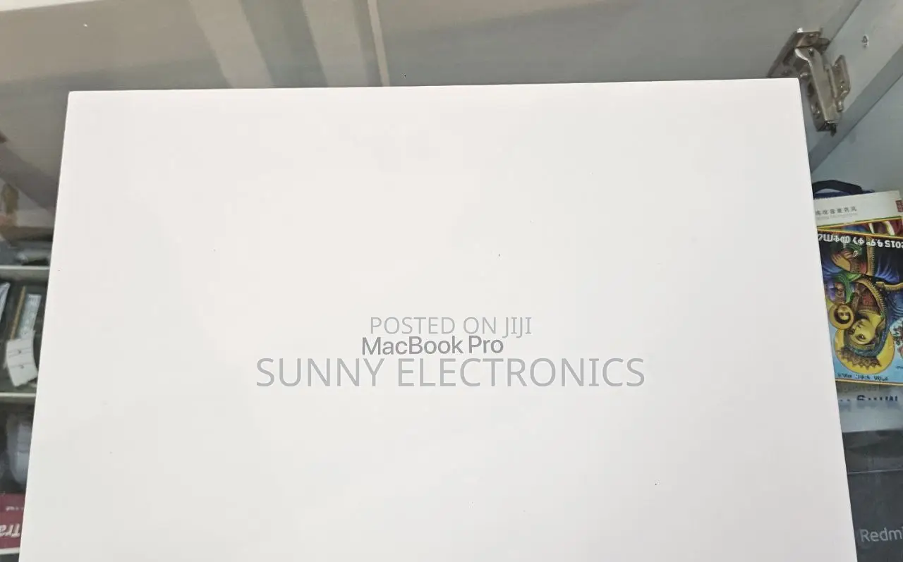 New Apple MacBook Pro 2024 M4 14-Inch 16GB Apple M4 Pro SSD 512GB