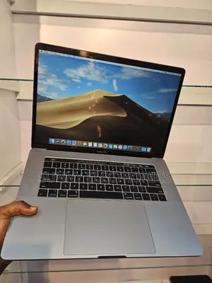 New Laptop Apple MacBook 2017 16GB Intel Core I7 SSD 1T