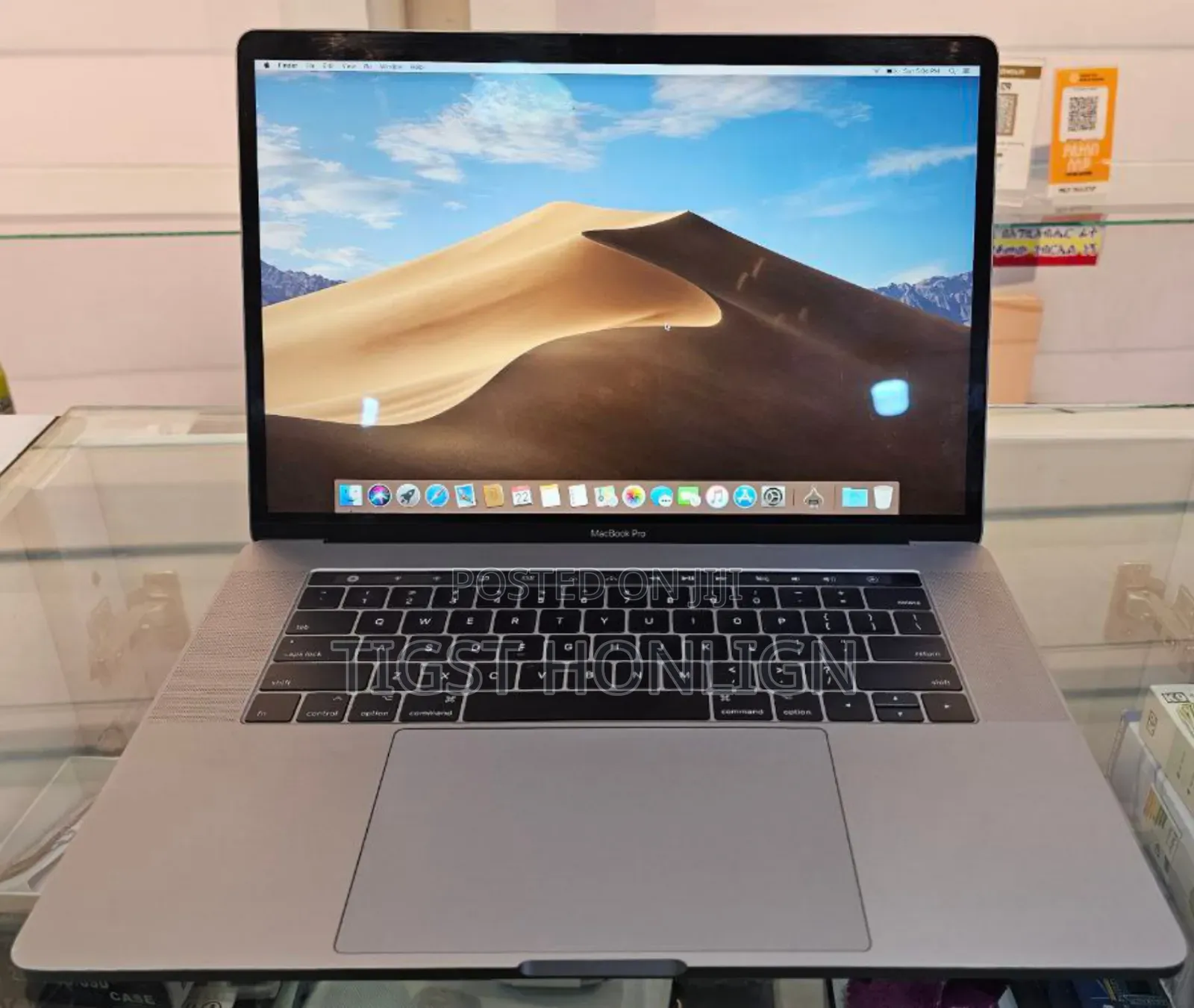 New Laptop Apple MacBook Pro 2017 16GB Intel Core I7 SSD 1T