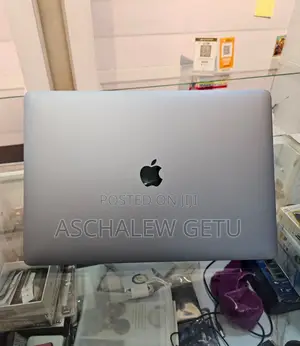 New Laptop Apple MacBook Pro 2017 16GB Intel Core I7 SSD 1T