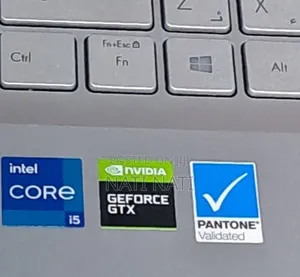 New Laptop Asus VivoBook 15 X505BA 8GB Intel Core I5 SSD 512GB