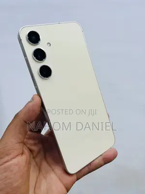 Photo - New Samsung Galaxy S24 Plus 256 GB