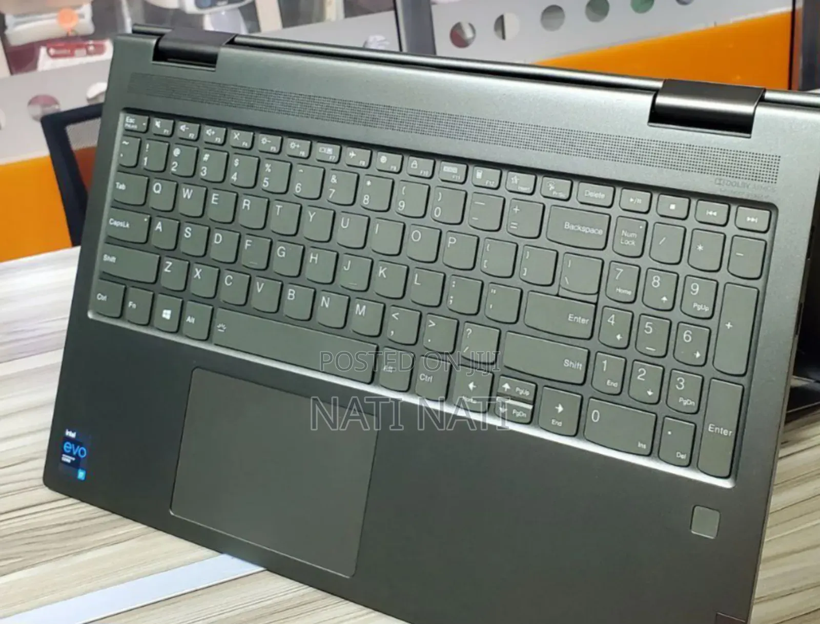 New Laptop Lenovo Yoga 7i 12GB Intel Core I7 SSD 512GB