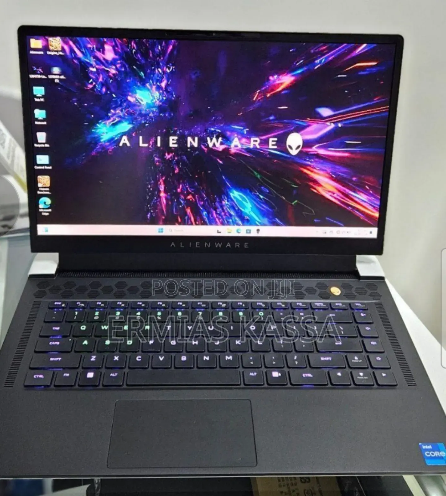 New Laptop Alienware M17x R2 16GB Intel Core I7 SSD 1T
