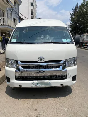 Photo - Toyota HiAce 2017 White