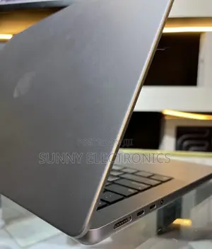 New Laptop Apple MacBook Pro 2024 M3 14-Inch 16GB Apple M3 Pro SSD 1T