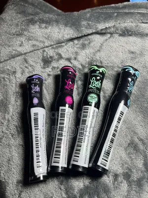 Photo - Essence Mascara
