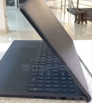 New Laptop Dell Vostro 3520 8GB Intel Core I5 SSD 1T