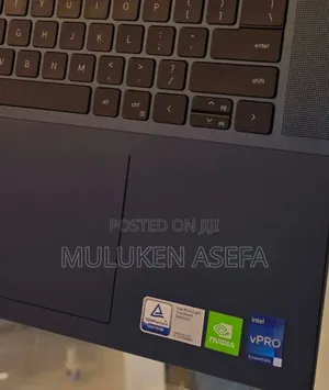 New Laptop Dell Inspiron 15 16GB Intel Core I7 SSD 1T