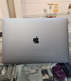 New Laptop Apple MacBook Pro 2017 16GB Intel Core I7 SSD 1T