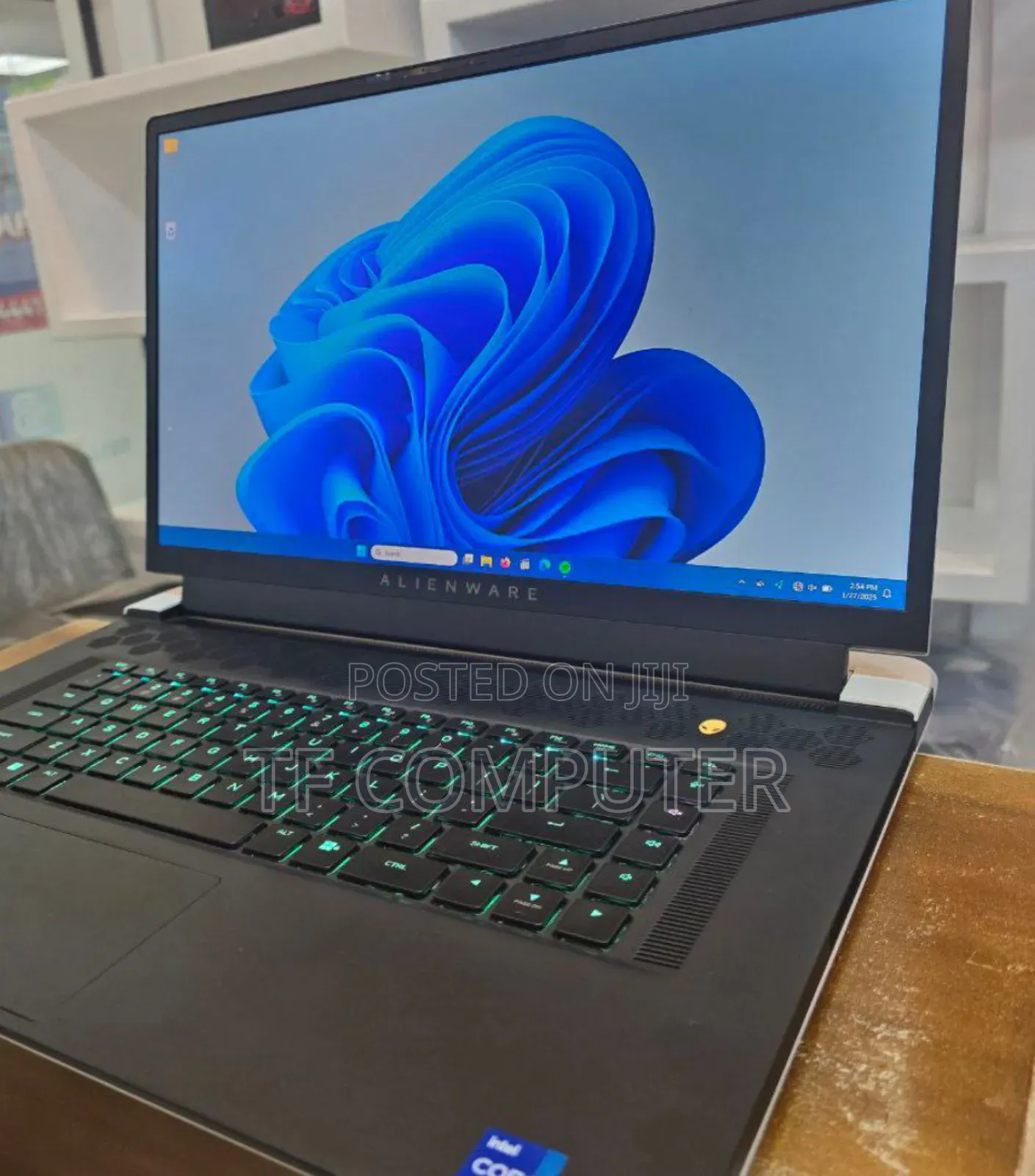 New Laptop Alienware M17x R2 32GB Intel Core I7 SSD 1T