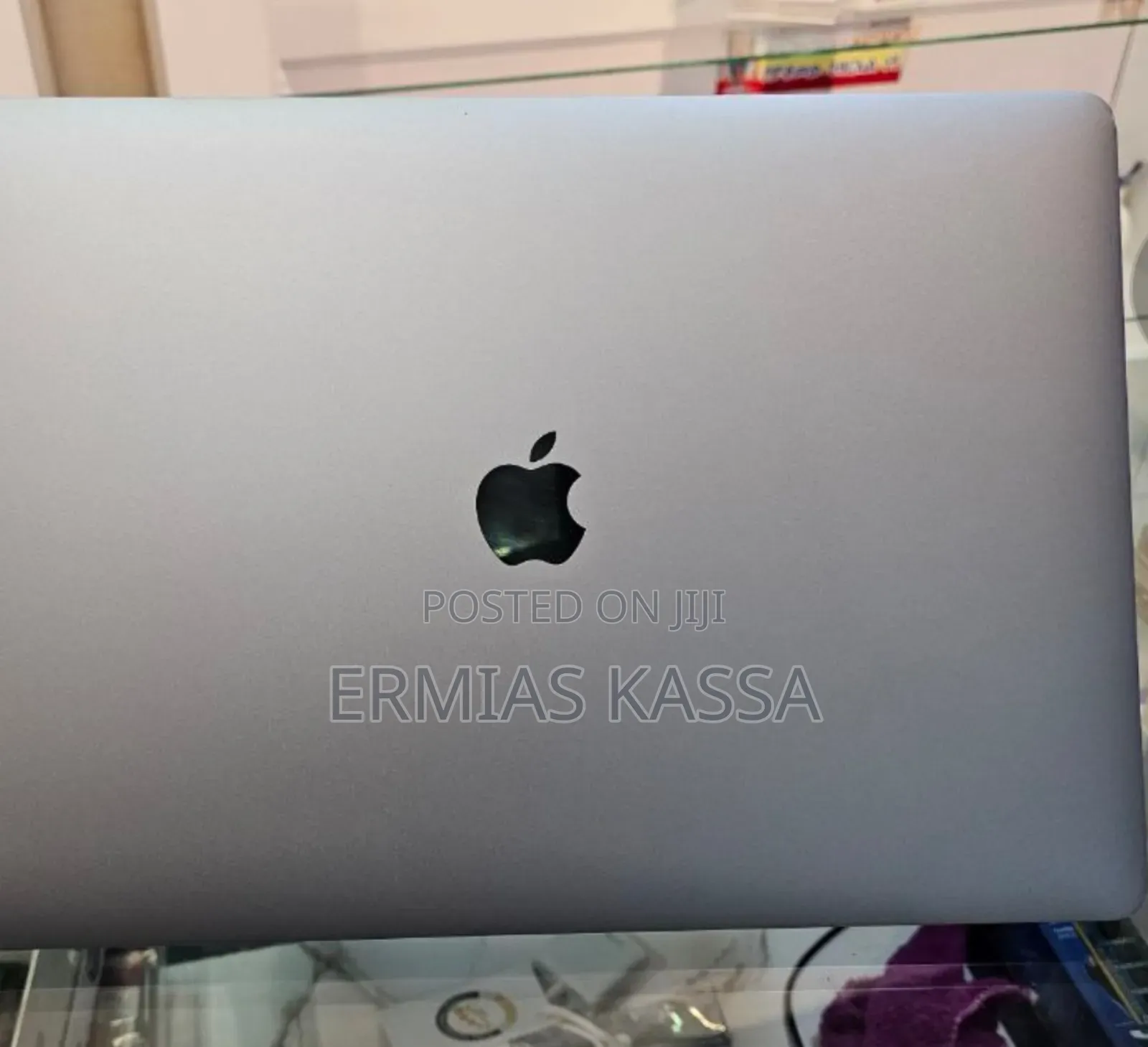 New Laptop Apple MacBook Pro 2017 16GB Intel Core I7 SSD 1T