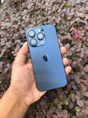 Photo - Apple iPhone 15 Pro 256 GB Blue