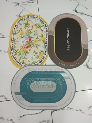  Super Absorbent Bathroom Rugs