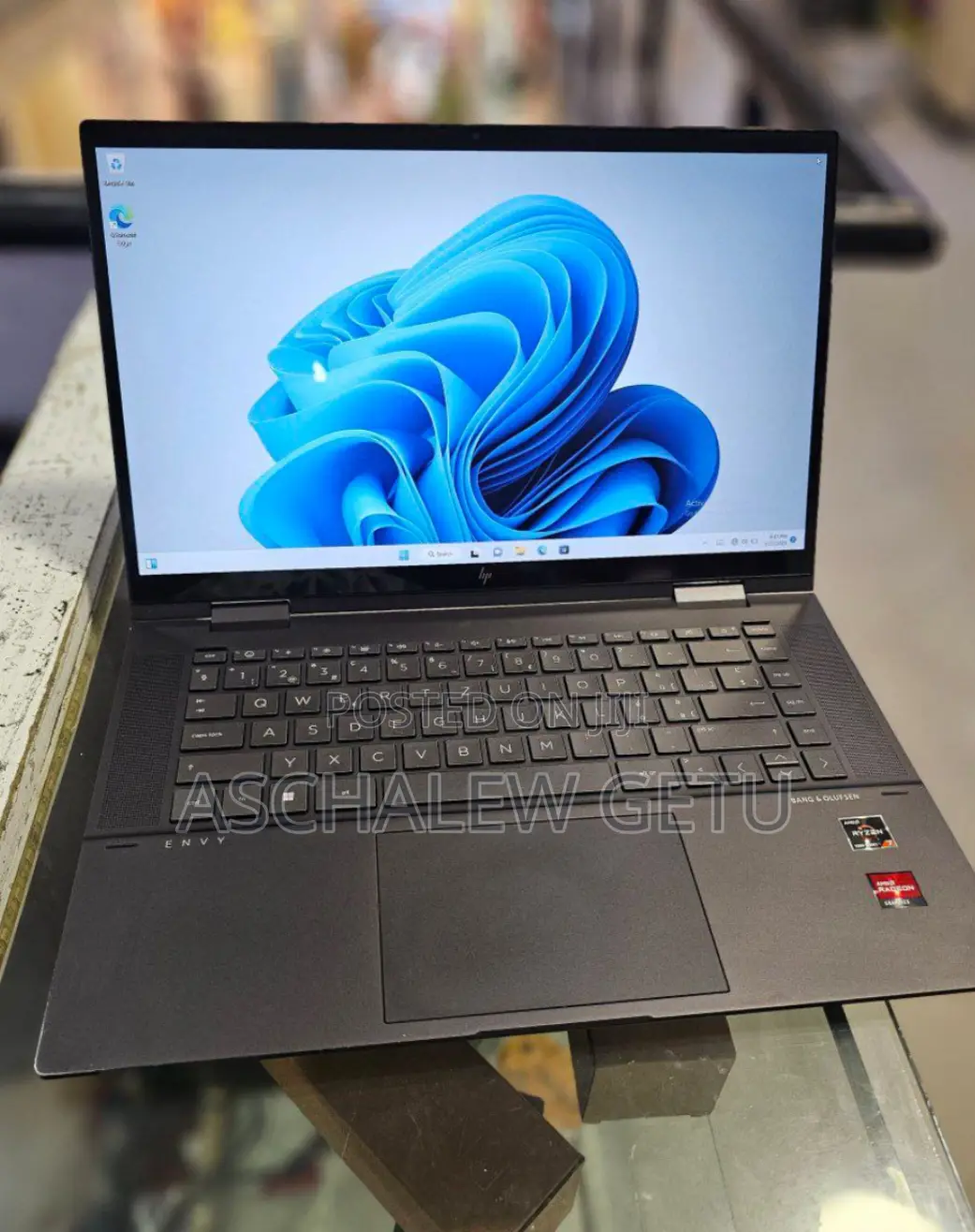 New Laptop HP Envy X360 16GB AMD Ryzen 7 SSD 1T