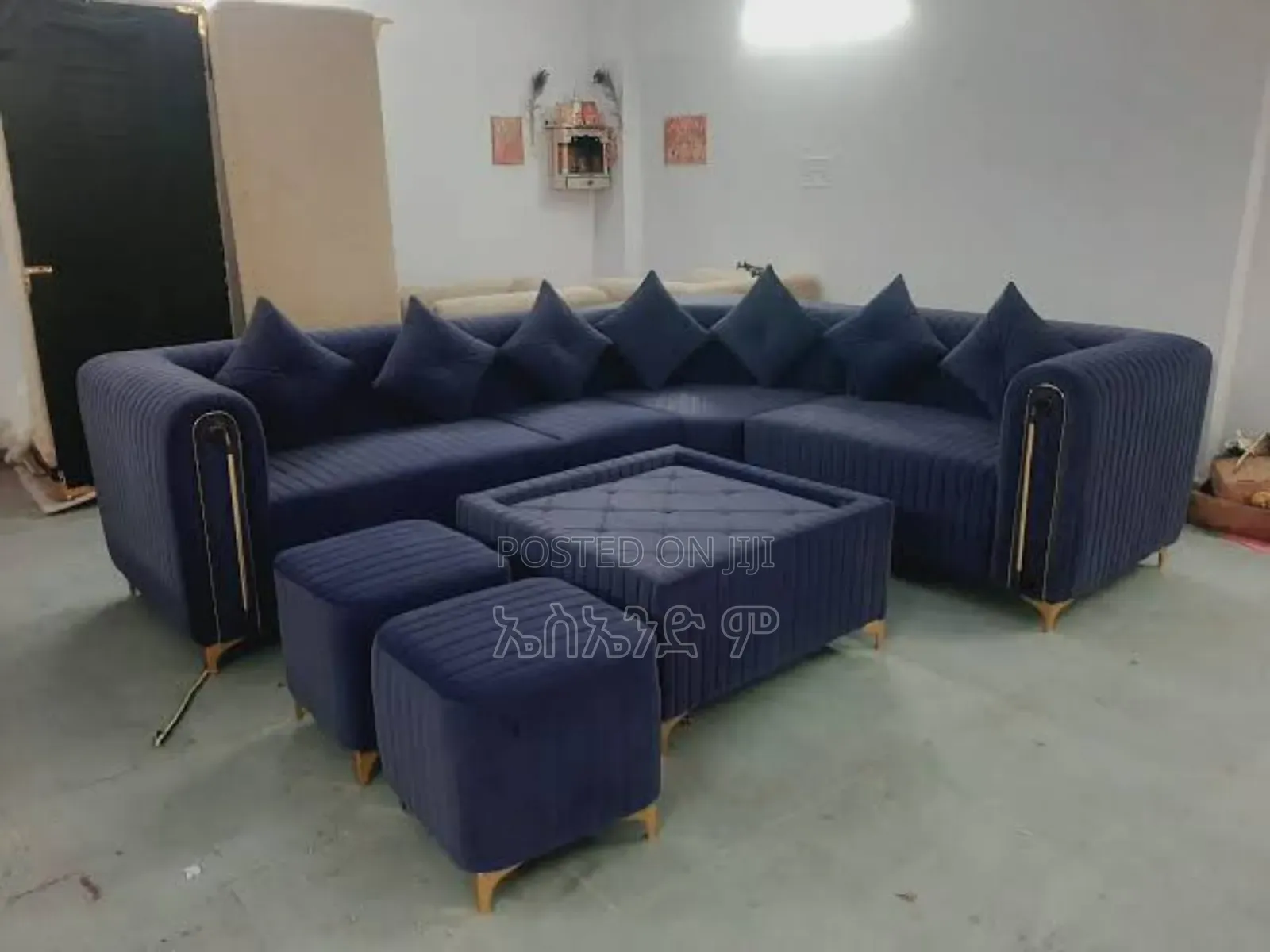 Bubble Sofa With Table