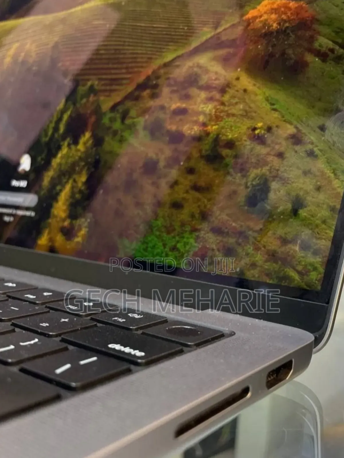 New Laptop Apple MacBook Pro 2023 M3 14-Inch 16GB Apple M3 Pro SSD 1T