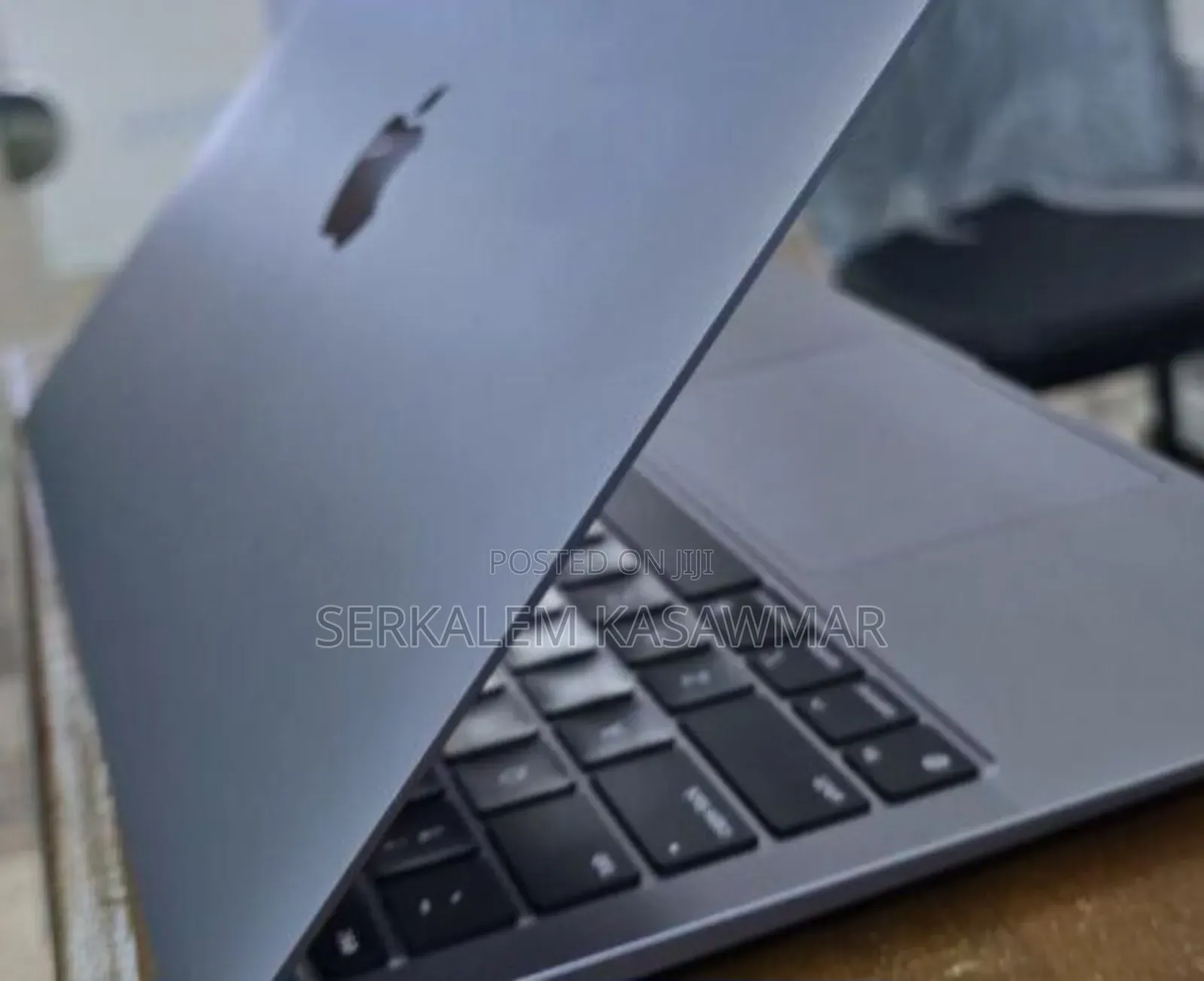 New Laptop Apple MacBook Air 2020 M1 8GB Apple M1 SSD 256GB