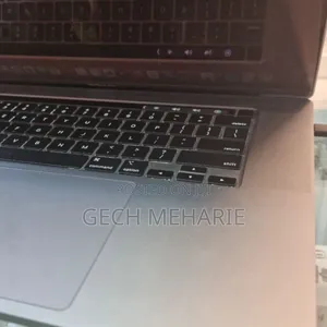 New Laptop Apple MacBook Pro 2019 32GB Intel Core I9 SSD 1T